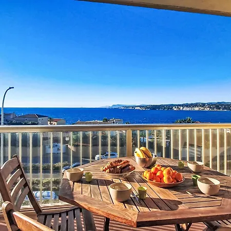 Baie Du Soleil By Interhome شقة