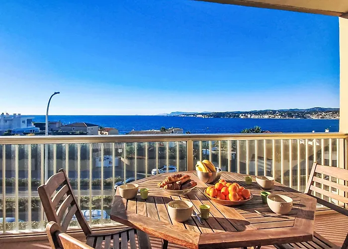 Baie Du Soleil By Interhome Appartement